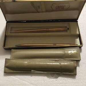Vintage 14 karat gold filled “Rose cross pen, pencil set in nearly new condition